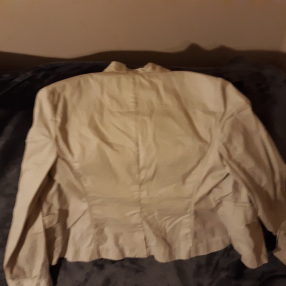 Talbots 3/4sleeve ruffle jacket - Picture 3 of 5